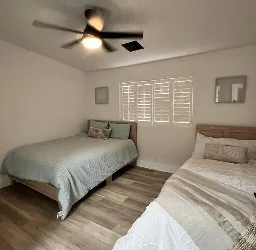 Bush Master Suite, Moovalya Keys Canal * Parker